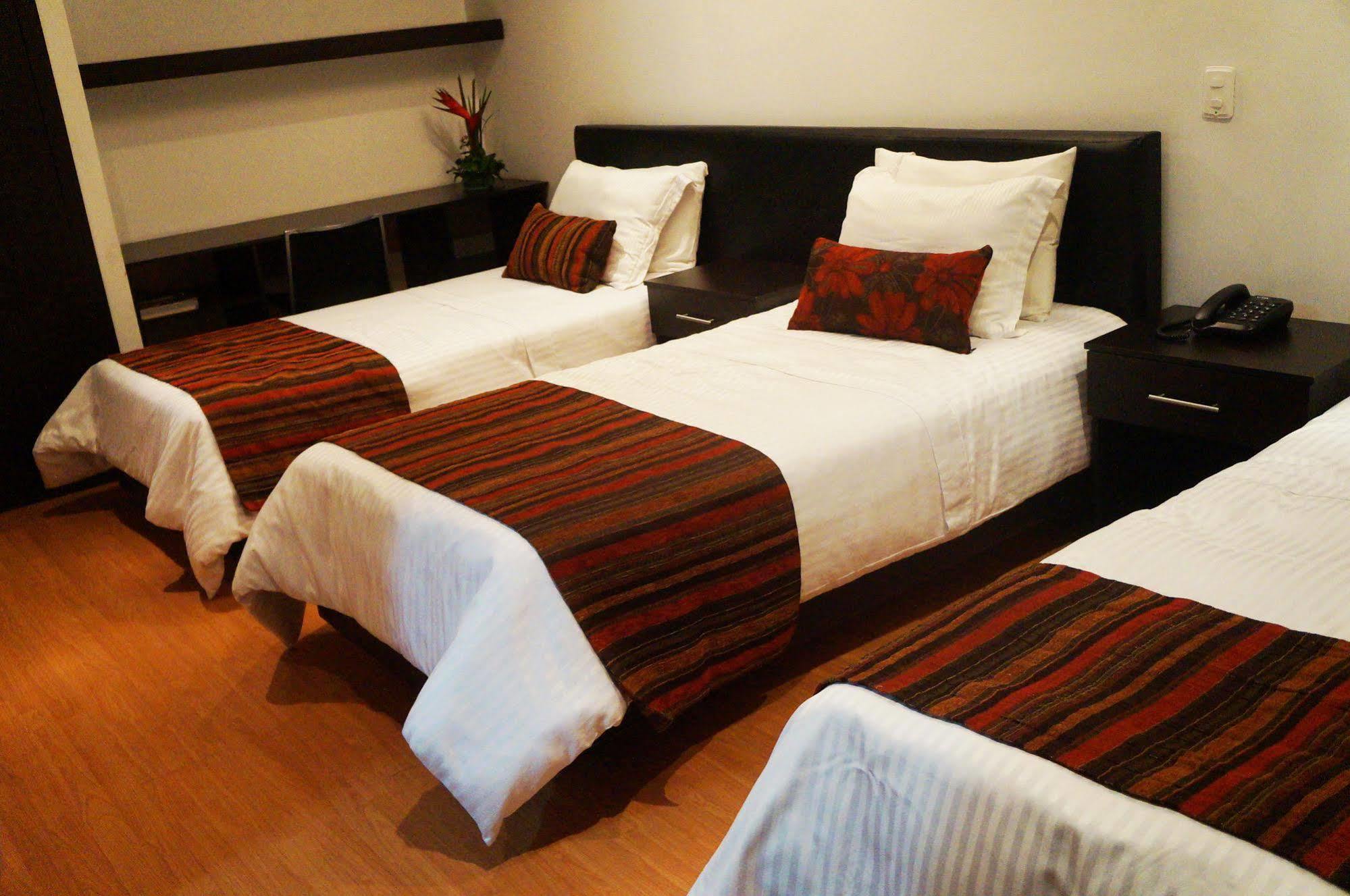 Hotel Airport Travel Bogota Bagian luar foto
